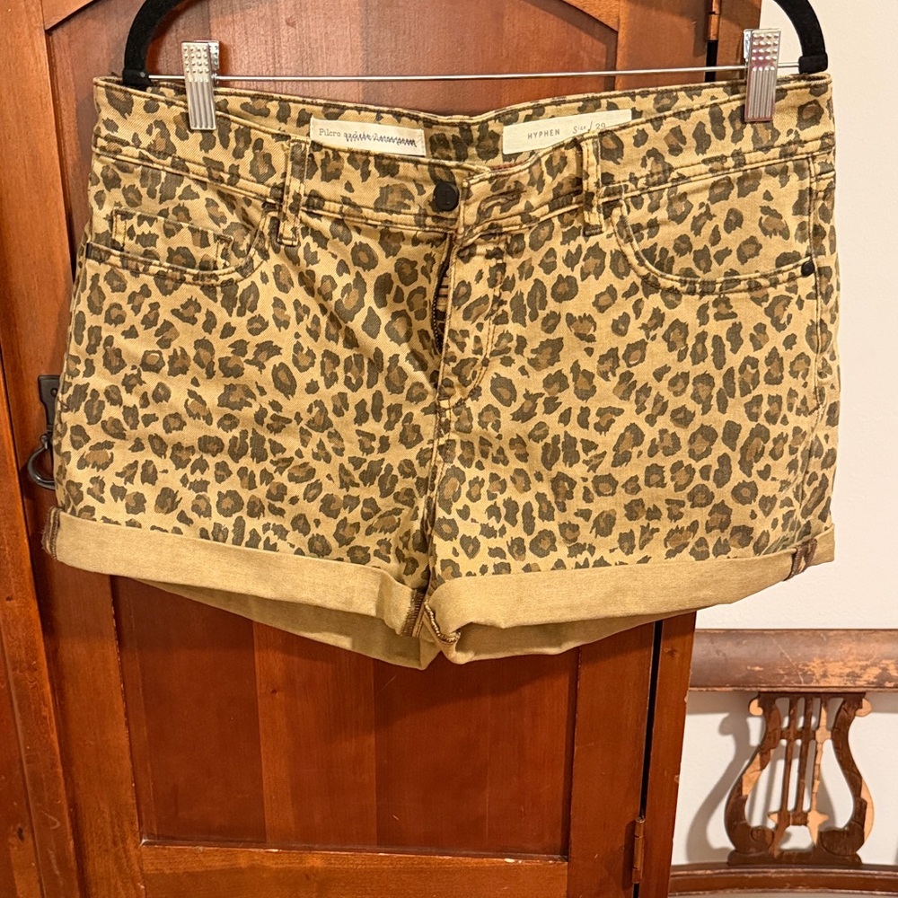 Pilcro Leopard Print Leopard Denim Shorts in Tan and Black